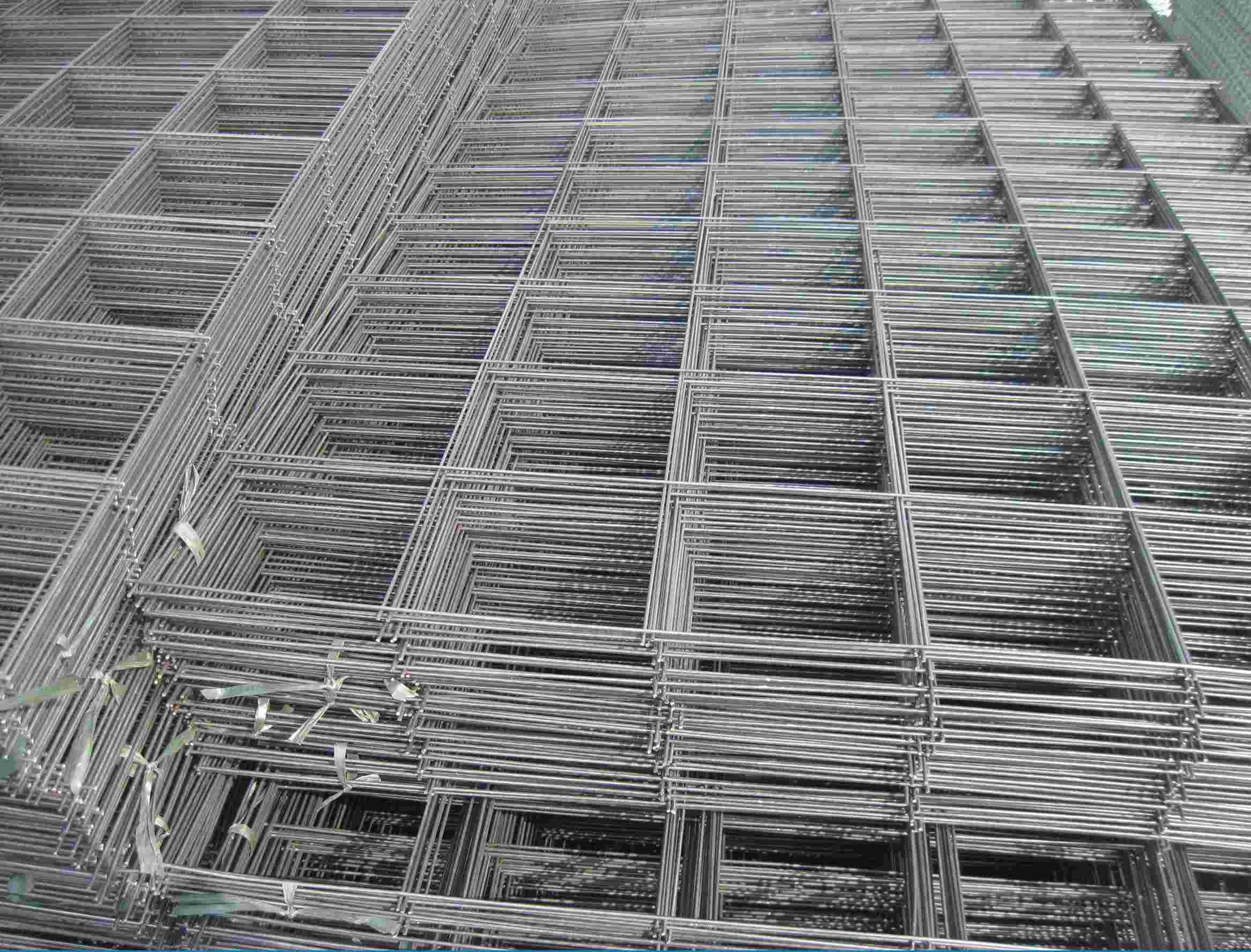 地 熱 鋼 絲 網(wǎng) 片